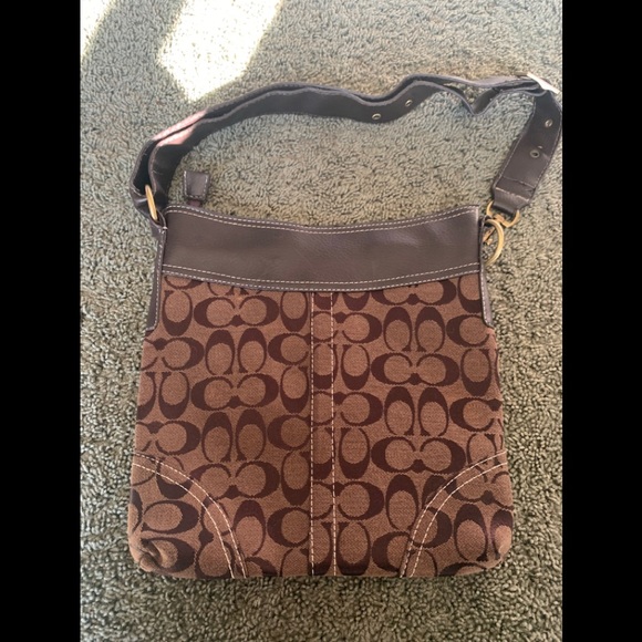 Coach Handbags - Coach Crossbody Purse!